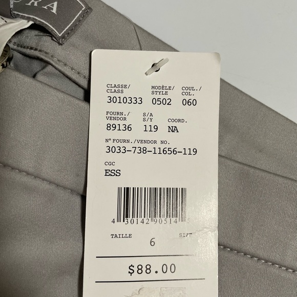 Laura | NWT Light Grey Ankle Capris Pants - Picture 9 of 11